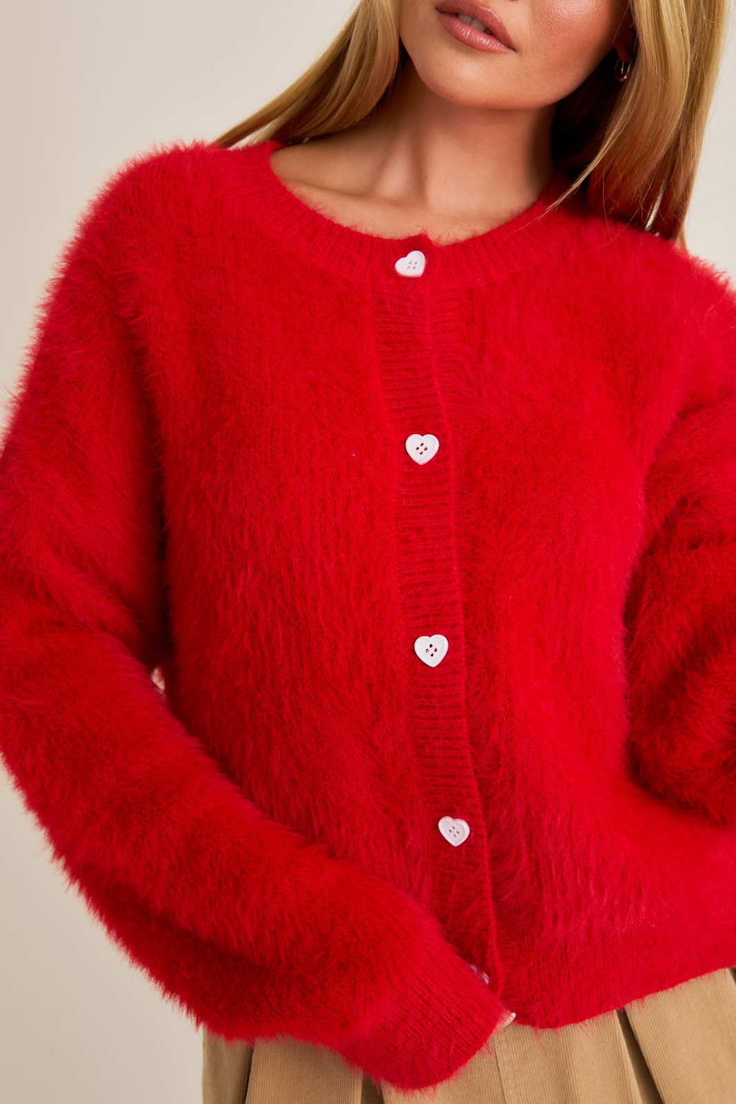 【スーパーセール】 FUZZY HEART BUTTON CARDIGAN – Dear Levi カーディガン
